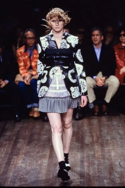コムデギャルソン 2001秋冬 LOOK 19