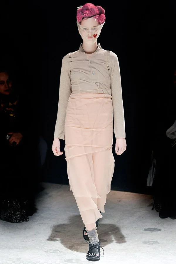 コムデギャルソン 2009秋冬 LOOK 23
