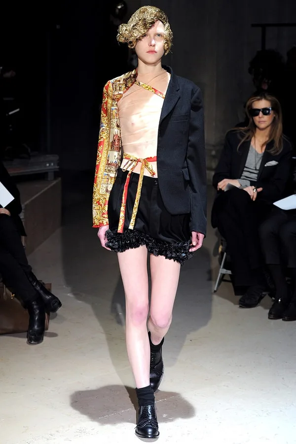 コムデギャルソン 2011秋冬 LOOK 27