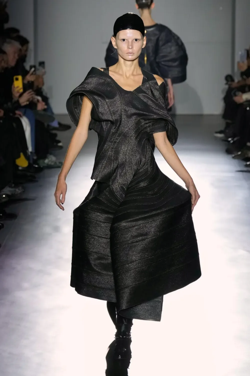 ジュンヤワタナベ 2025年春夏 LOOK 16