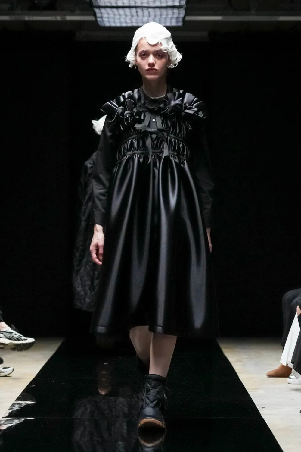 タオ 2025年秋冬 LOOK 23