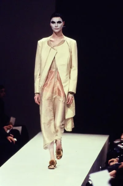 コムデギャルソン 1997秋冬 LOOK 18