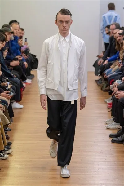 コムデギャルソンシャツ 2019秋冬 LOOK 16