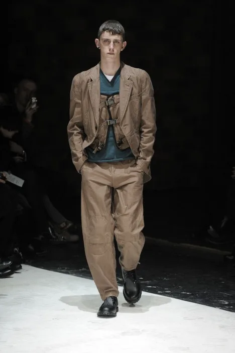 コムデギャルソンオムプリュス 2010秋冬 LOOK 21