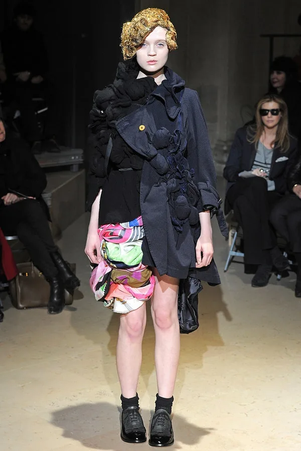 コムデギャルソン 2011秋冬 LOOK 6