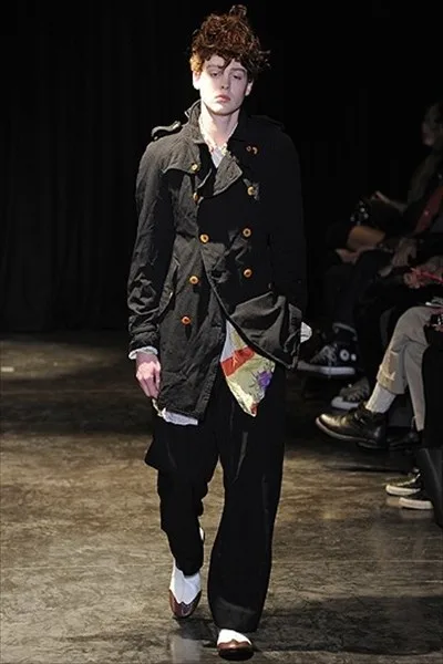 コムデギャルソンオムプリュス 2011秋冬 LOOK 16