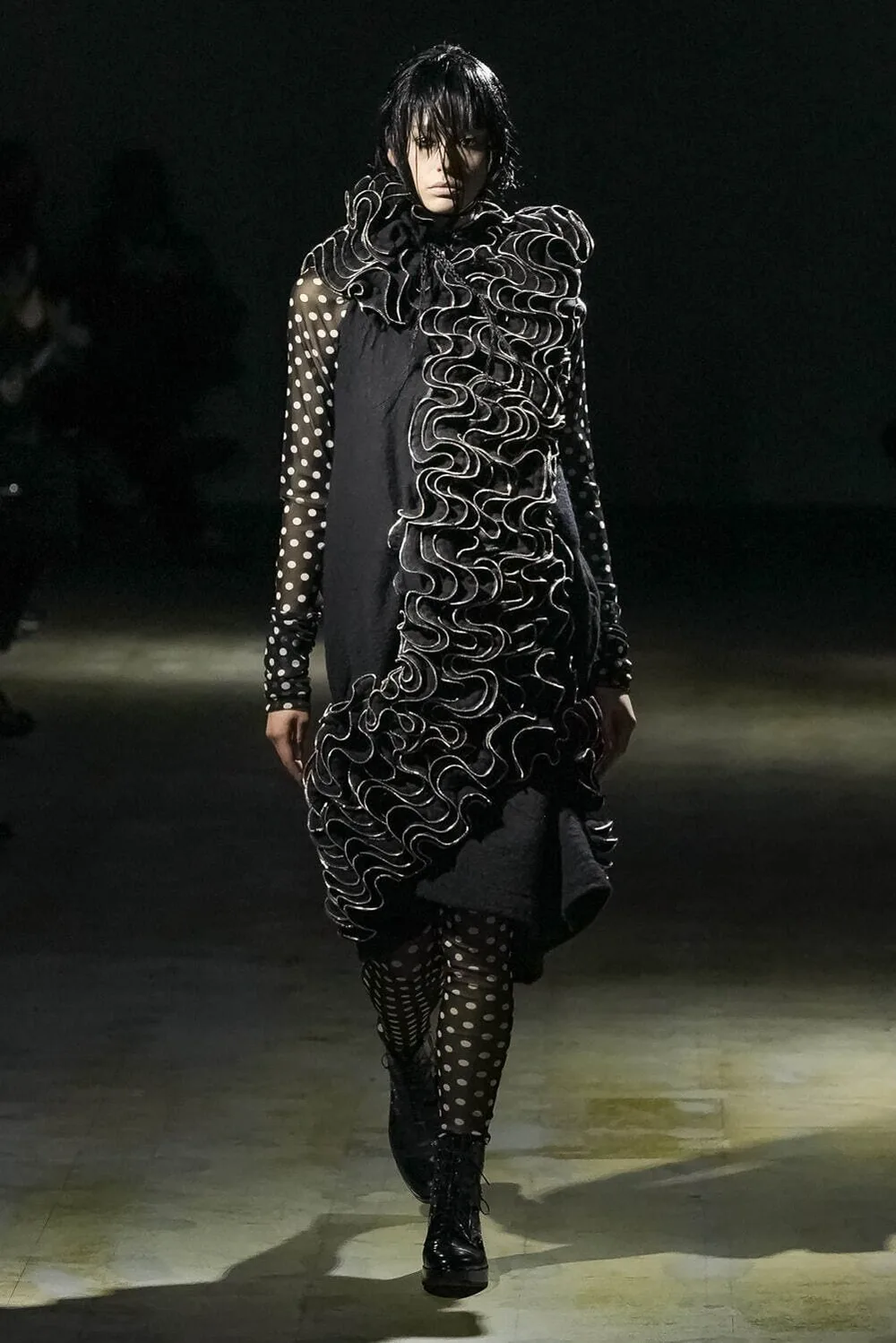 ノワールケイニノミヤ 2021年秋冬 LOOK 17