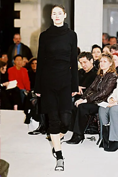 コムデギャルソン 2002秋冬 LOOK 27