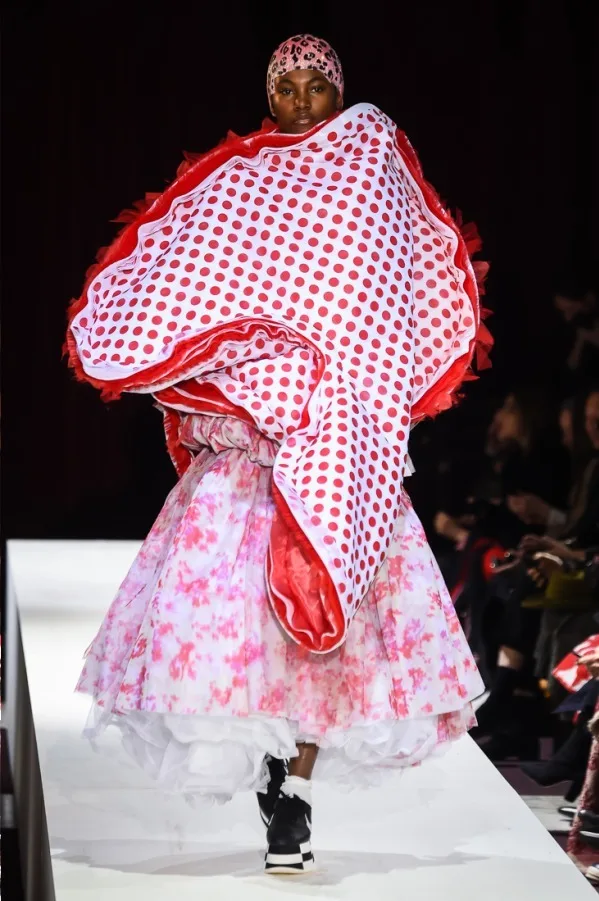 コムデギャルソン 2018秋冬 LOOK 3