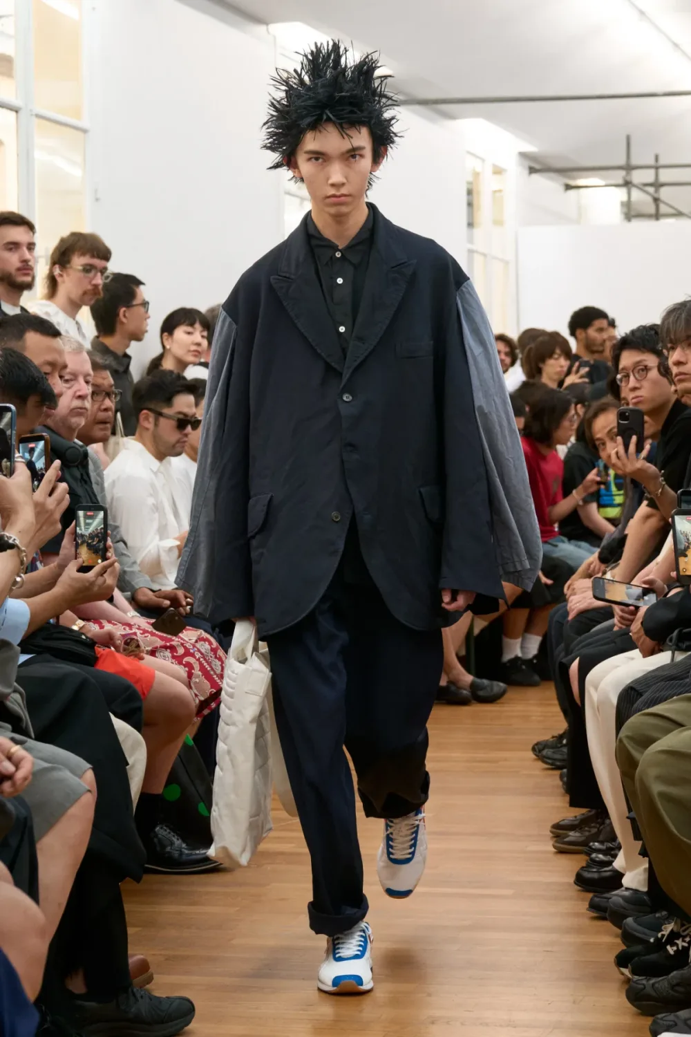 コムデギャルソンシャツ 2027年春夏 LOOK 2