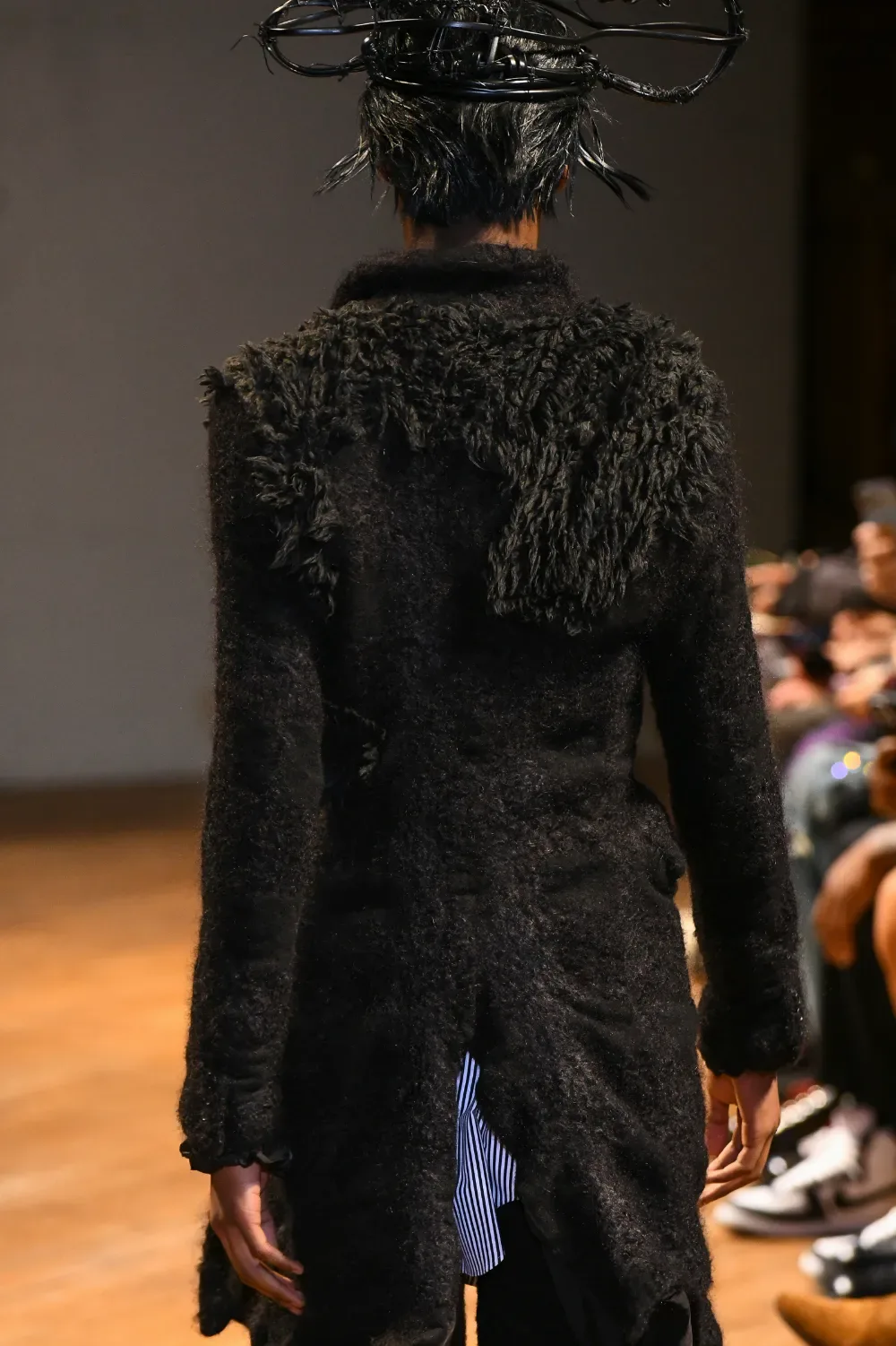 コムデギャルソンオムプリュス 2023年秋冬 LOOK 18 / VIEW 3