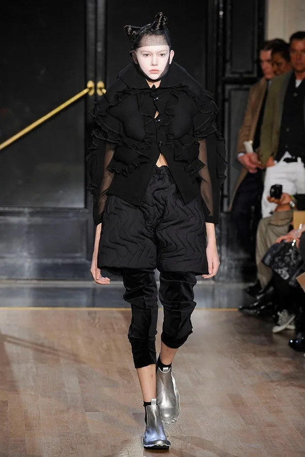 コムデギャルソン 2010秋冬 LOOK 29