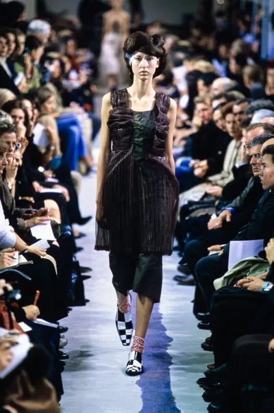 コムデギャルソン 2001春夏 LOOK 30