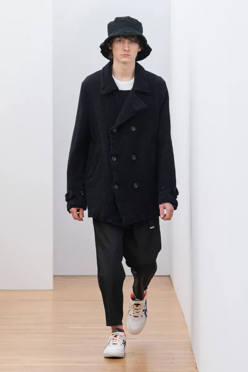 コムデギャルソンシャツ 2023年秋冬 LOOK 30