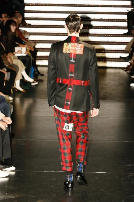 コムデギャルソンオムプリュス 2008秋冬 LOOK 6 / VIEW 3