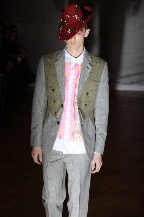 コムデギャルソンオムプリュス 2009秋冬 LOOK 2 / VIEW 2