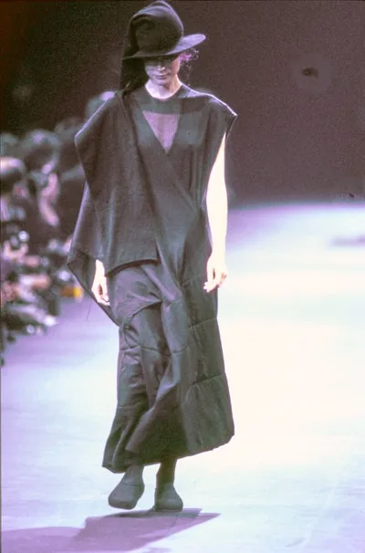 コムデギャルソン 1992秋冬 LOOK 13