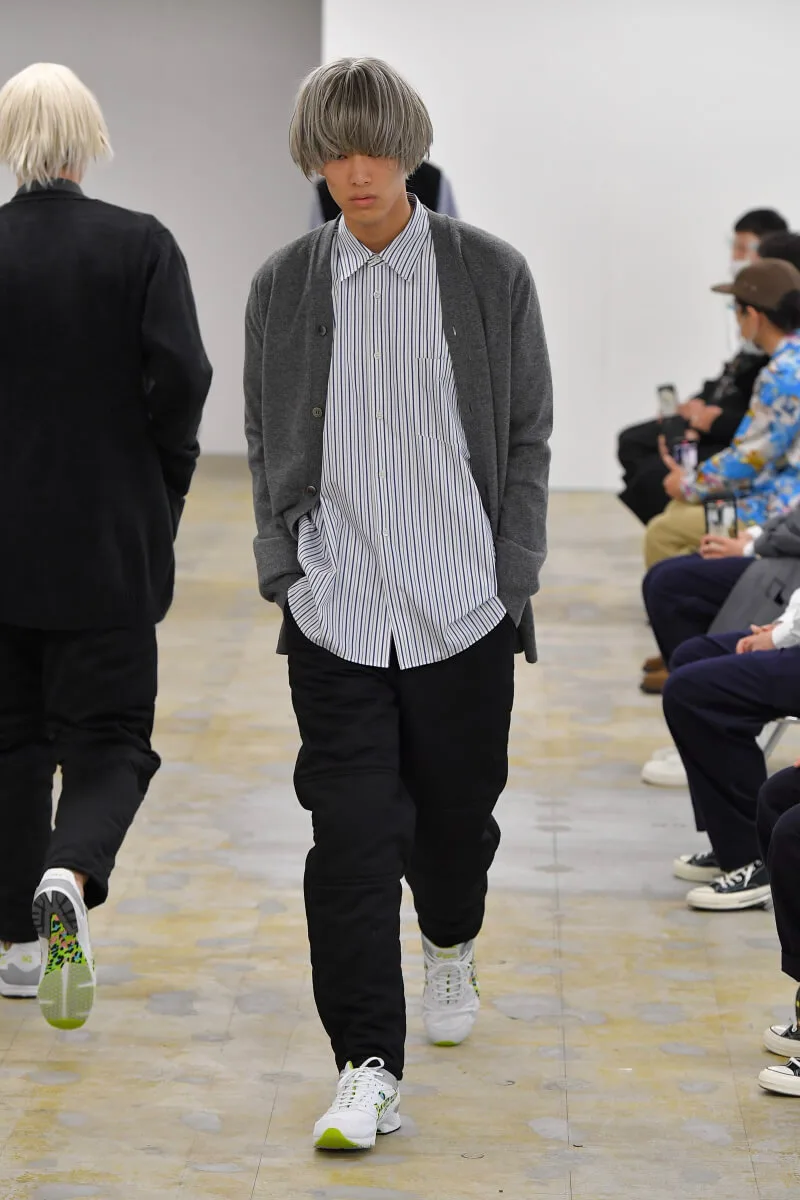 コムデギャルソンシャツ 2021年秋冬 LOOK 32