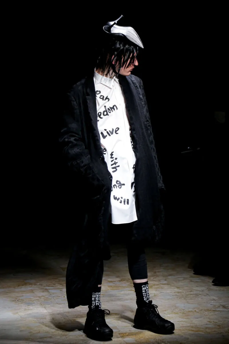 コムデギャルソンオムプリュス 2021年秋冬 LOOK 32