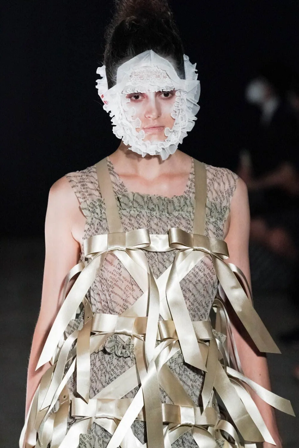 ノワールケイニノミヤ 2022年春夏 LOOK 17 / VIEW 2