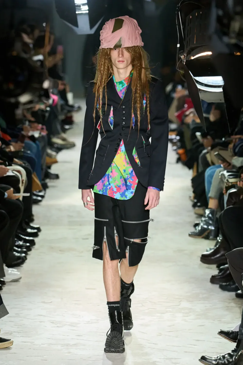 コムデギャルソンオムプリュス 2025年秋冬 LOOK 13