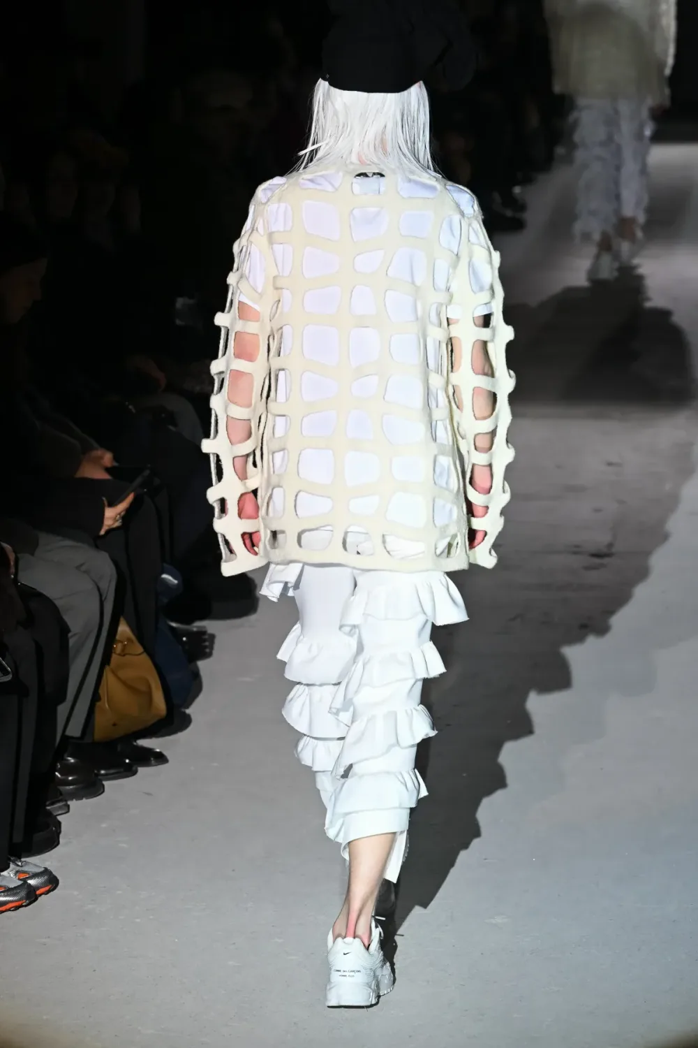 コムデギャルソンオムプリュス 2024年秋冬 LOOK 19 / VIEW 3