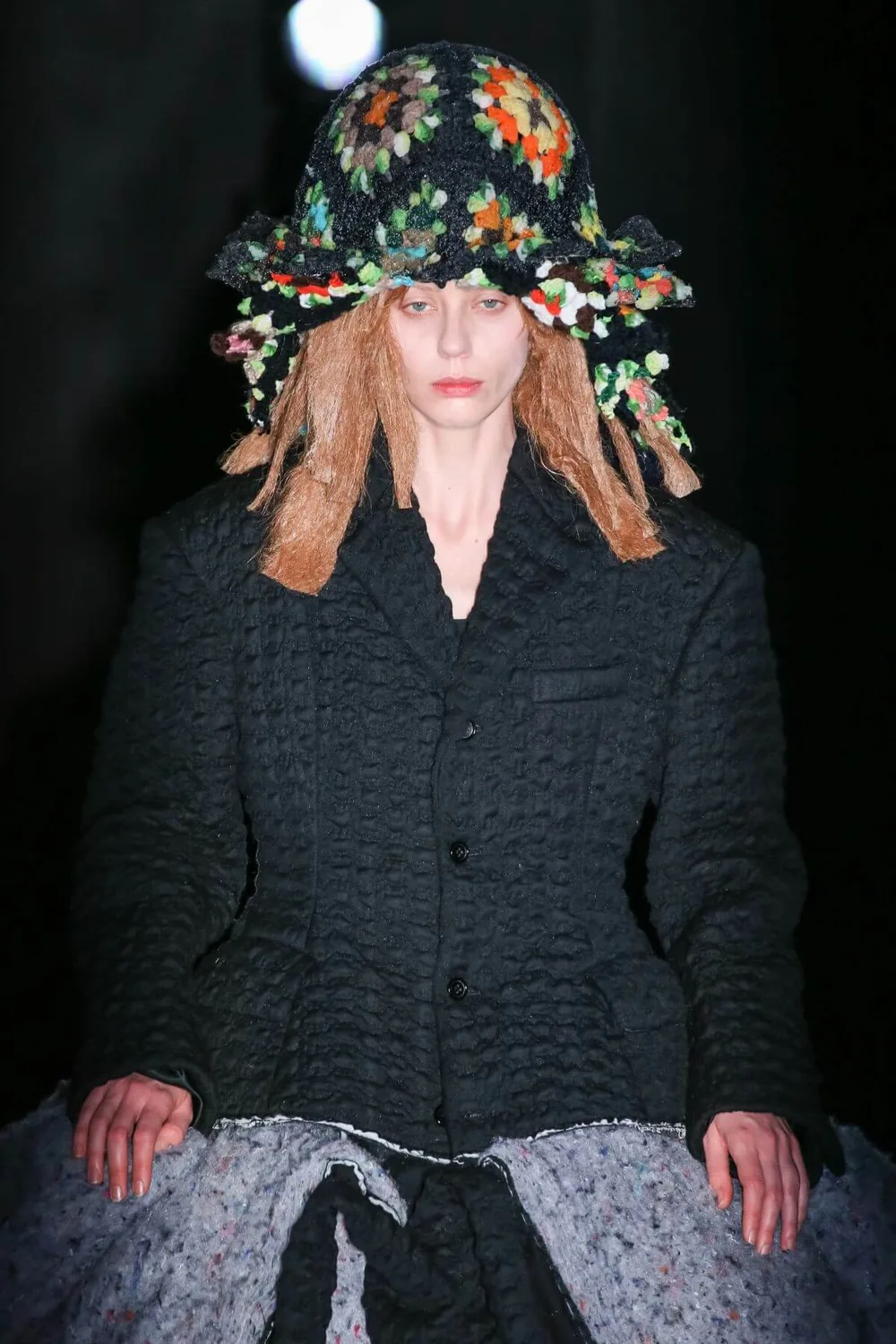 コムデギャルソン 2022年秋冬 LOOK 1 / VIEW 2