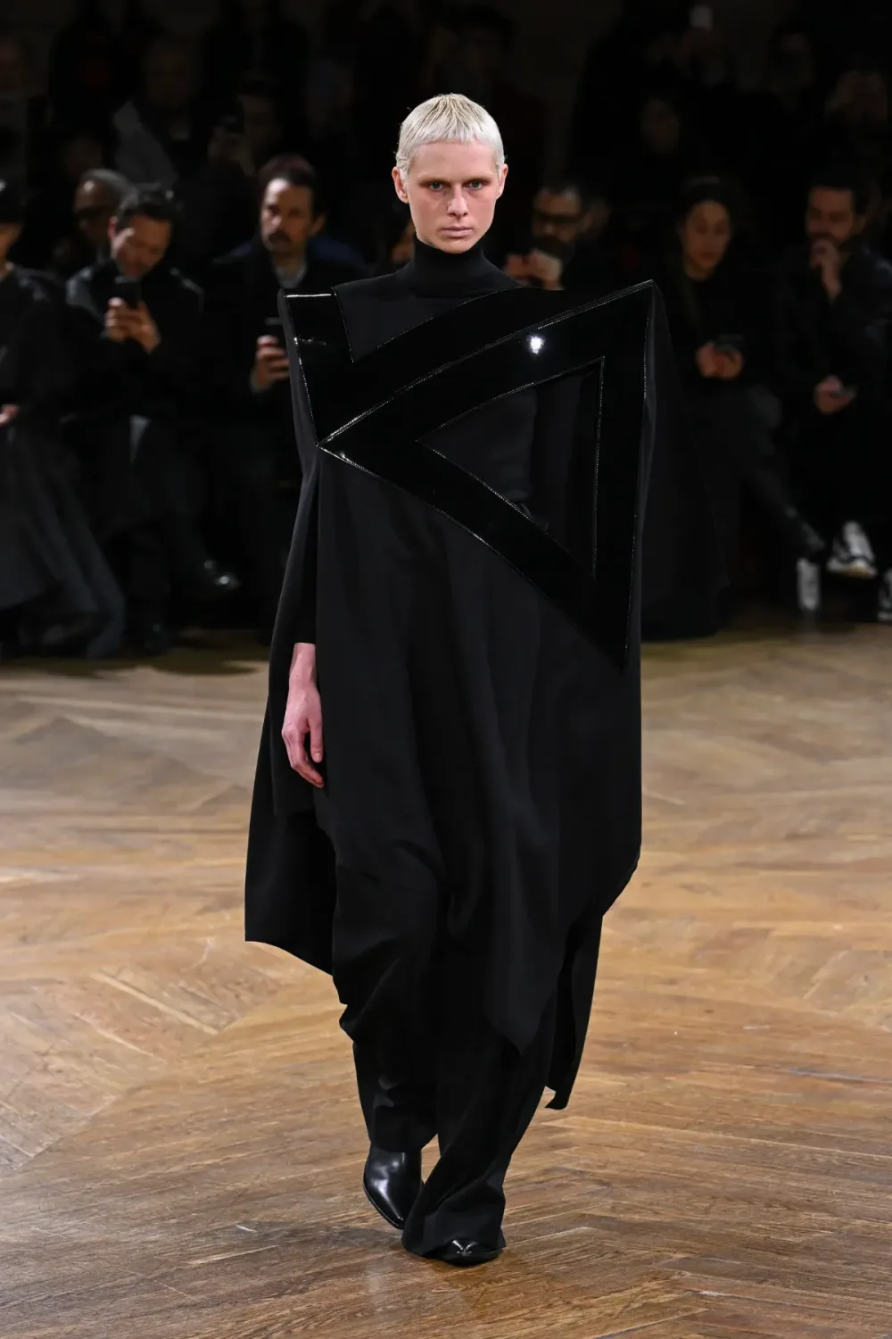 ジュンヤワタナベ 2024年秋冬 LOOK 2