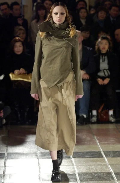 コムデギャルソン 2003秋冬 LOOK 37