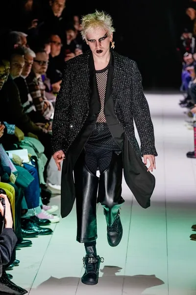 コムデギャルソンオムプリュス 2019秋冬 LOOK 30
