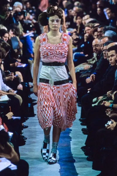 コムデギャルソン 2001春夏 LOOK 11