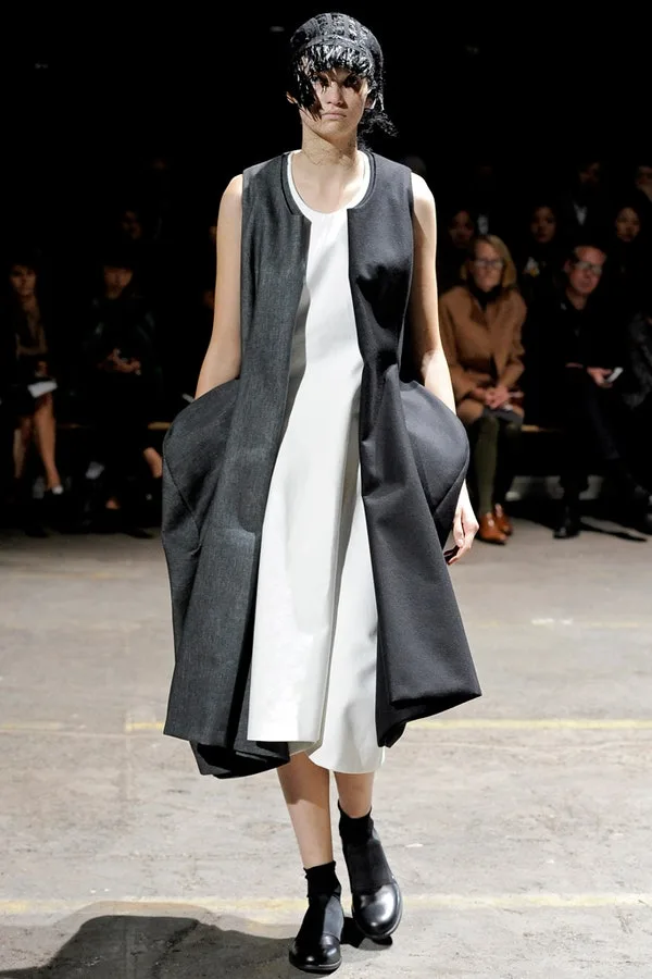 コムデギャルソン 2011春夏 LOOK 30