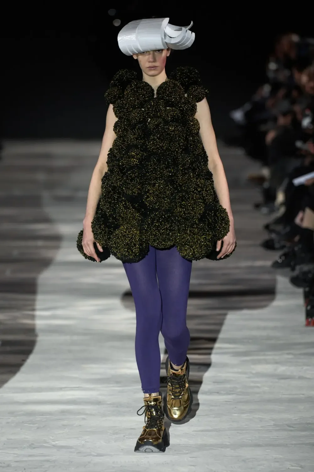 ノワールケイニノミヤ 2025年秋冬 LOOK 10