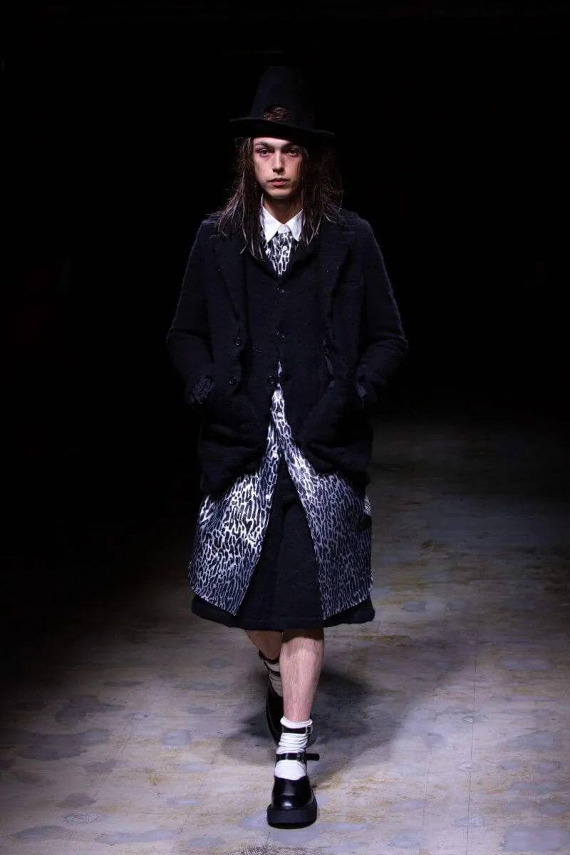 コムデギャルソンオムプリュス 2022年秋冬 LOOK 17