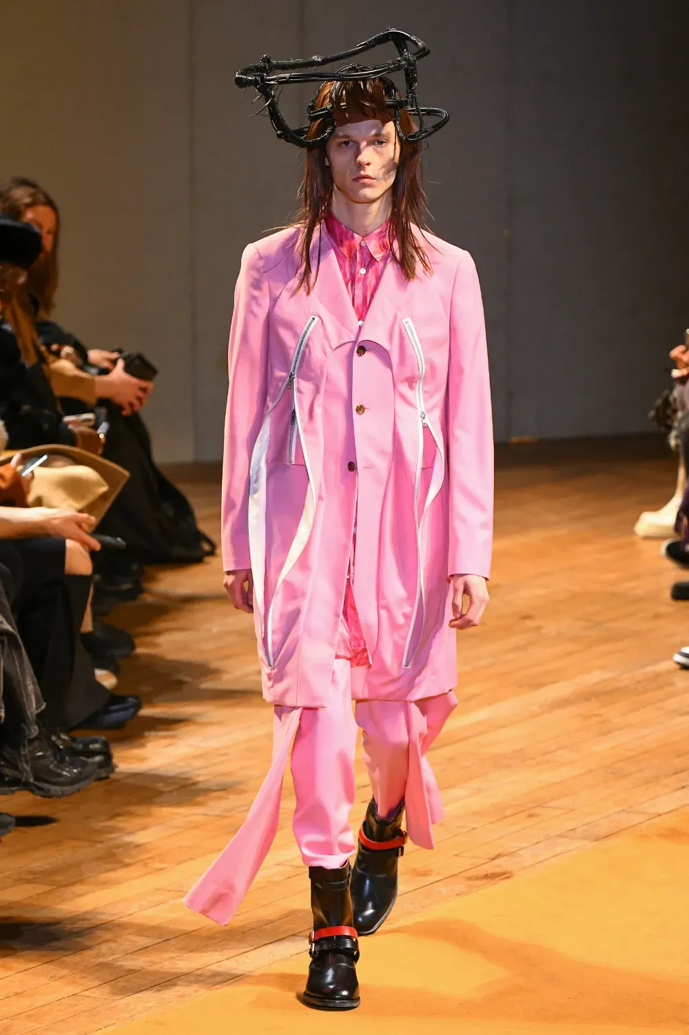 コムデギャルソンオムプリュス 2023年秋冬 LOOK 8