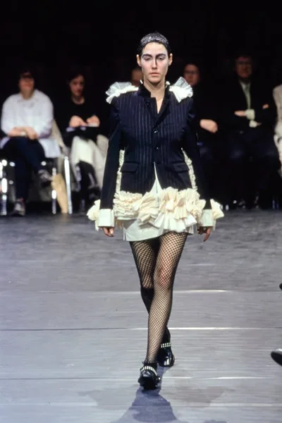 コムデギャルソン 2000秋冬 LOOK 25