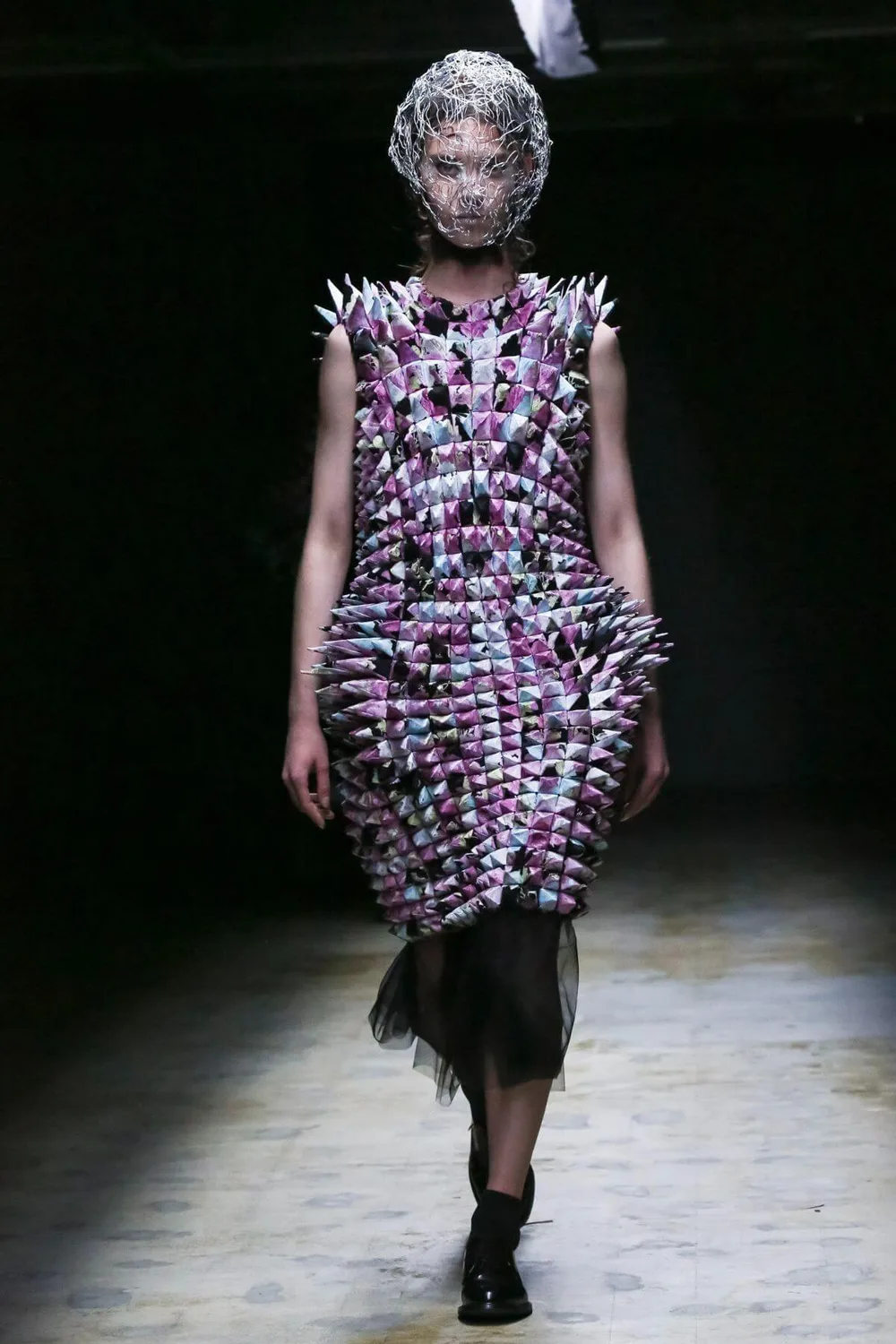ノワールケイニノミヤ 2022年秋冬 LOOK 2