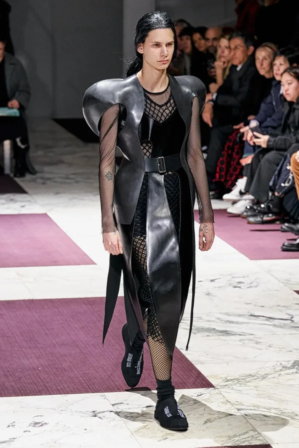 コムデギャルソン 2019秋冬 LOOK 25