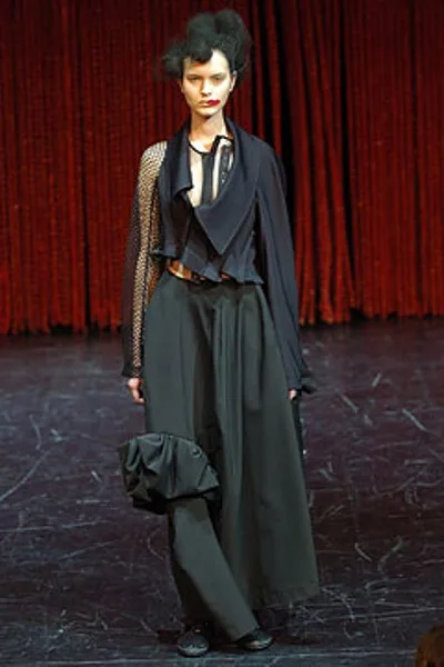 コムデギャルソン 2004秋冬 LOOK 25