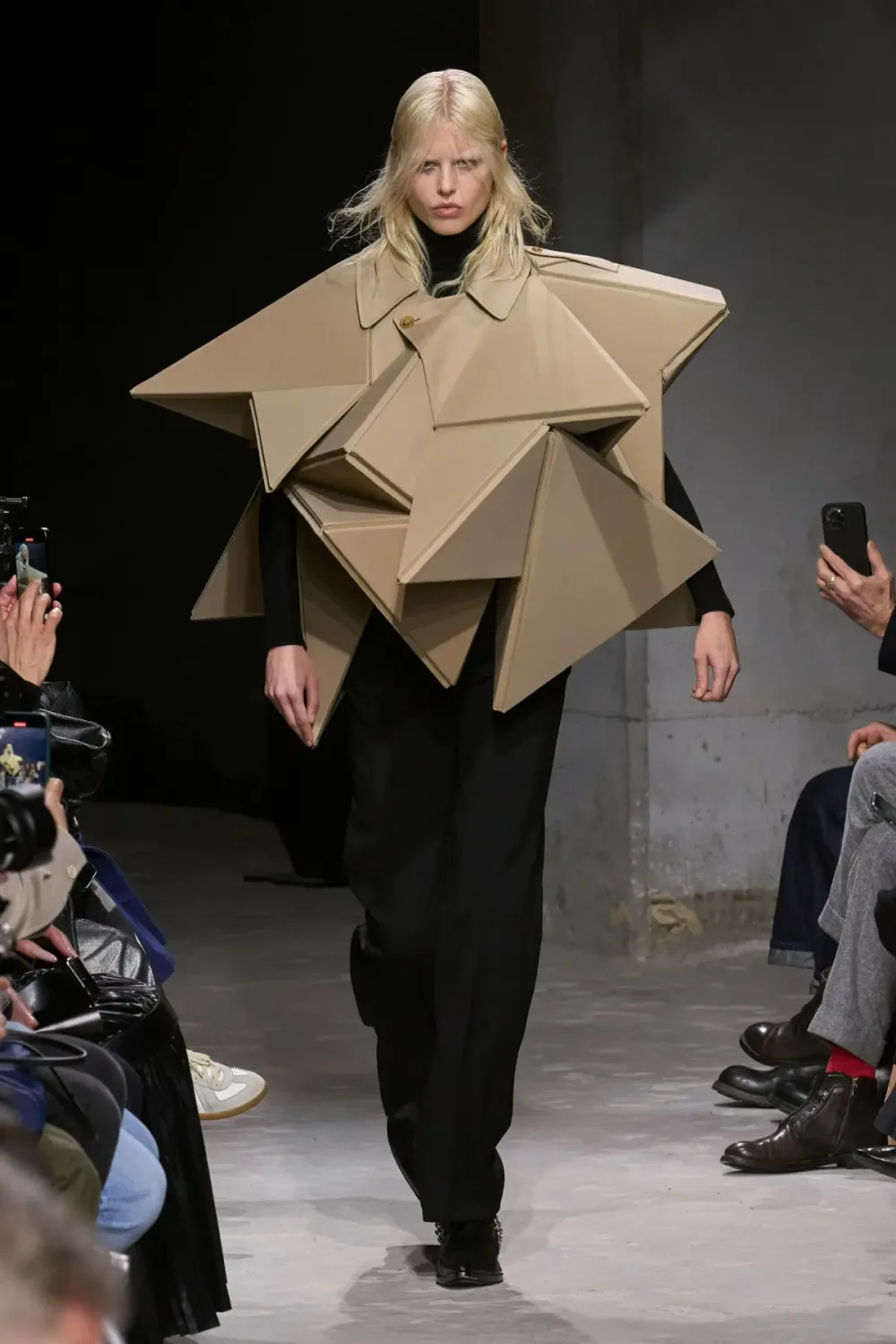 ジュンヤワタナベ 2025年秋冬 LOOK 13