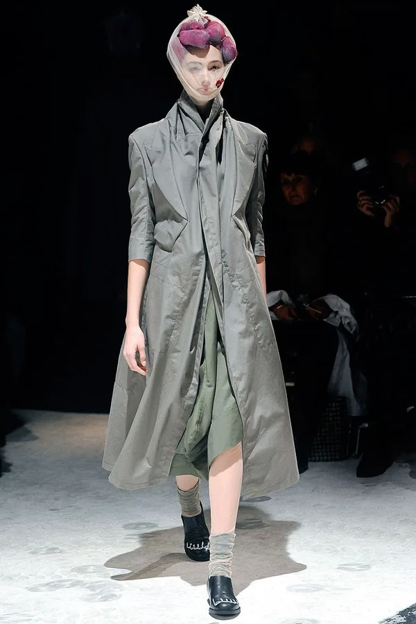 コムデギャルソン 2009秋冬 LOOK 8