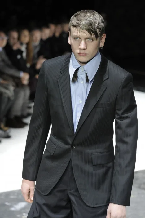 コムデギャルソンオムプリュス 2010秋冬 LOOK 39 / VIEW 2