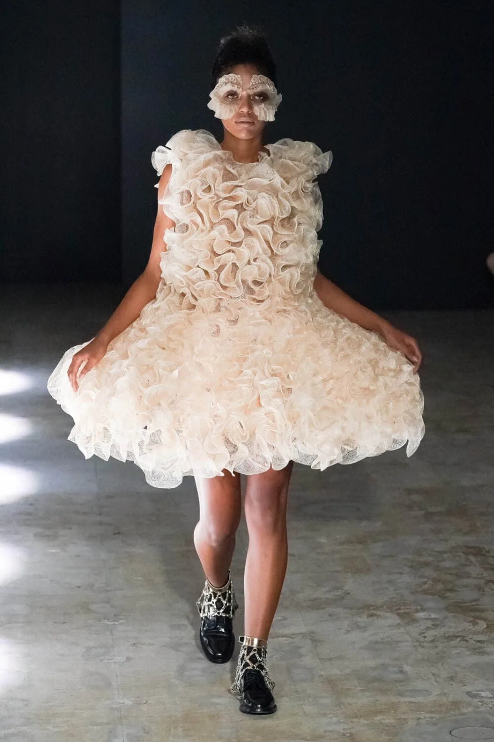 ノワールケイニノミヤ 2022年春夏 LOOK 3