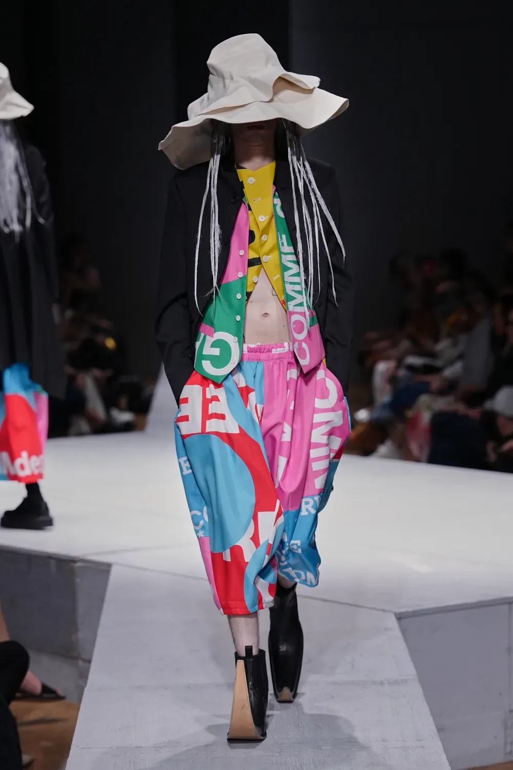 コムデギャルソンオムプリュス 2027年春夏 LOOK 38