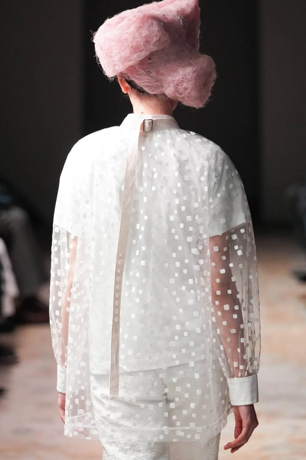 タオ 2024年秋冬 LOOK 6 / VIEW 3