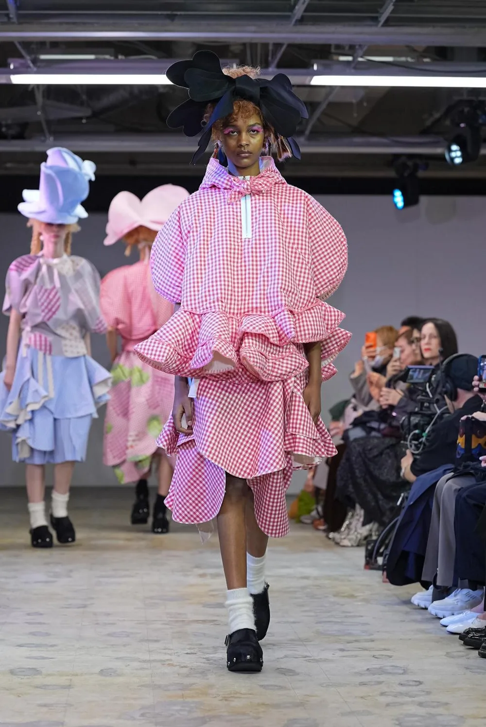 タオ 2026年秋冬 LOOK 3