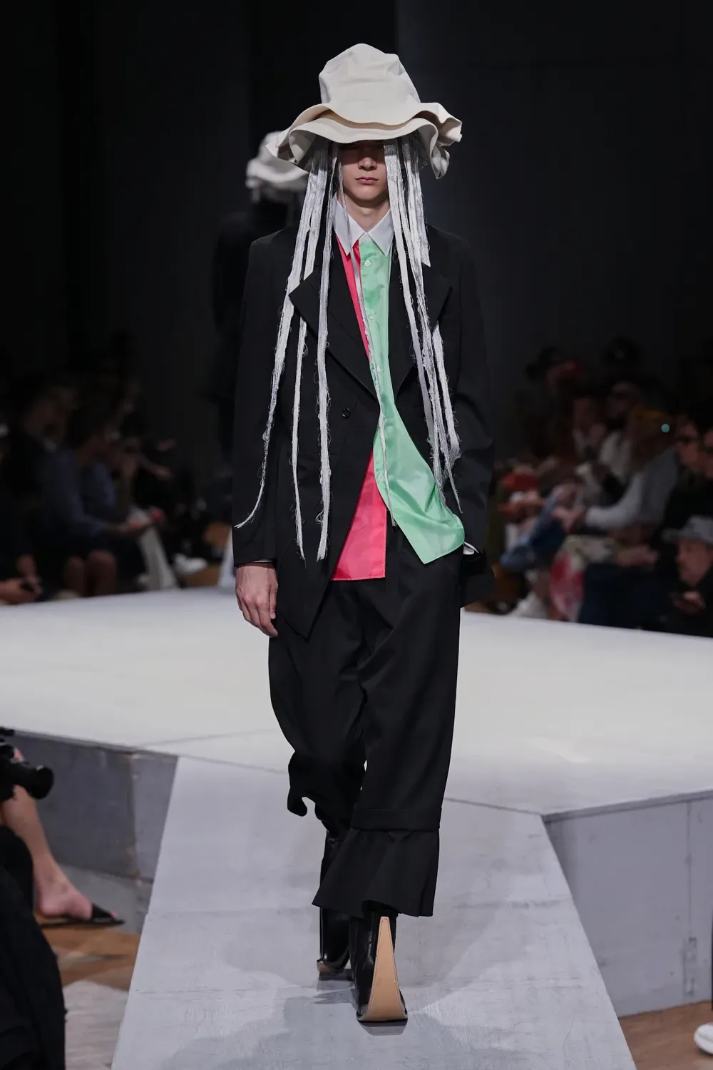 コムデギャルソンオムプリュス 2027年春夏 LOOK 22