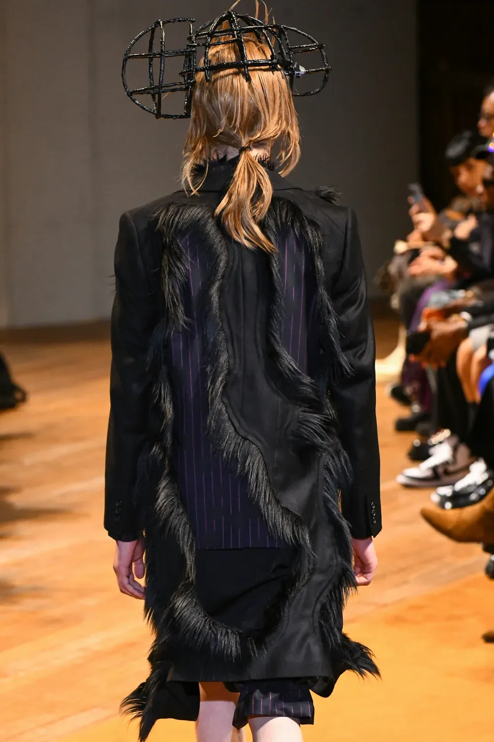 コムデギャルソンオムプリュス 2023年秋冬 LOOK 15 / VIEW 3