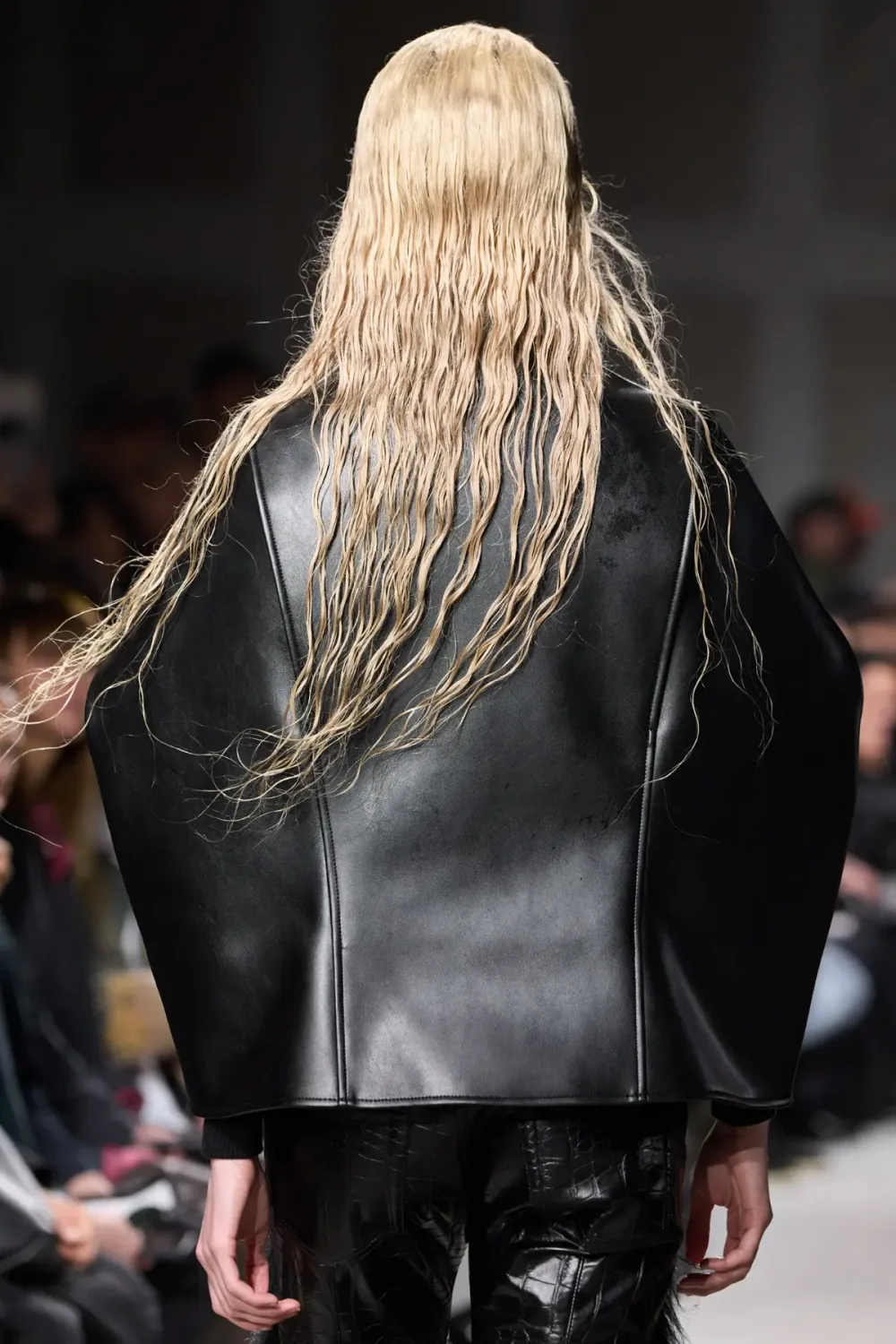 ジュンヤワタナベ 2025年秋冬 LOOK 8 / VIEW 4