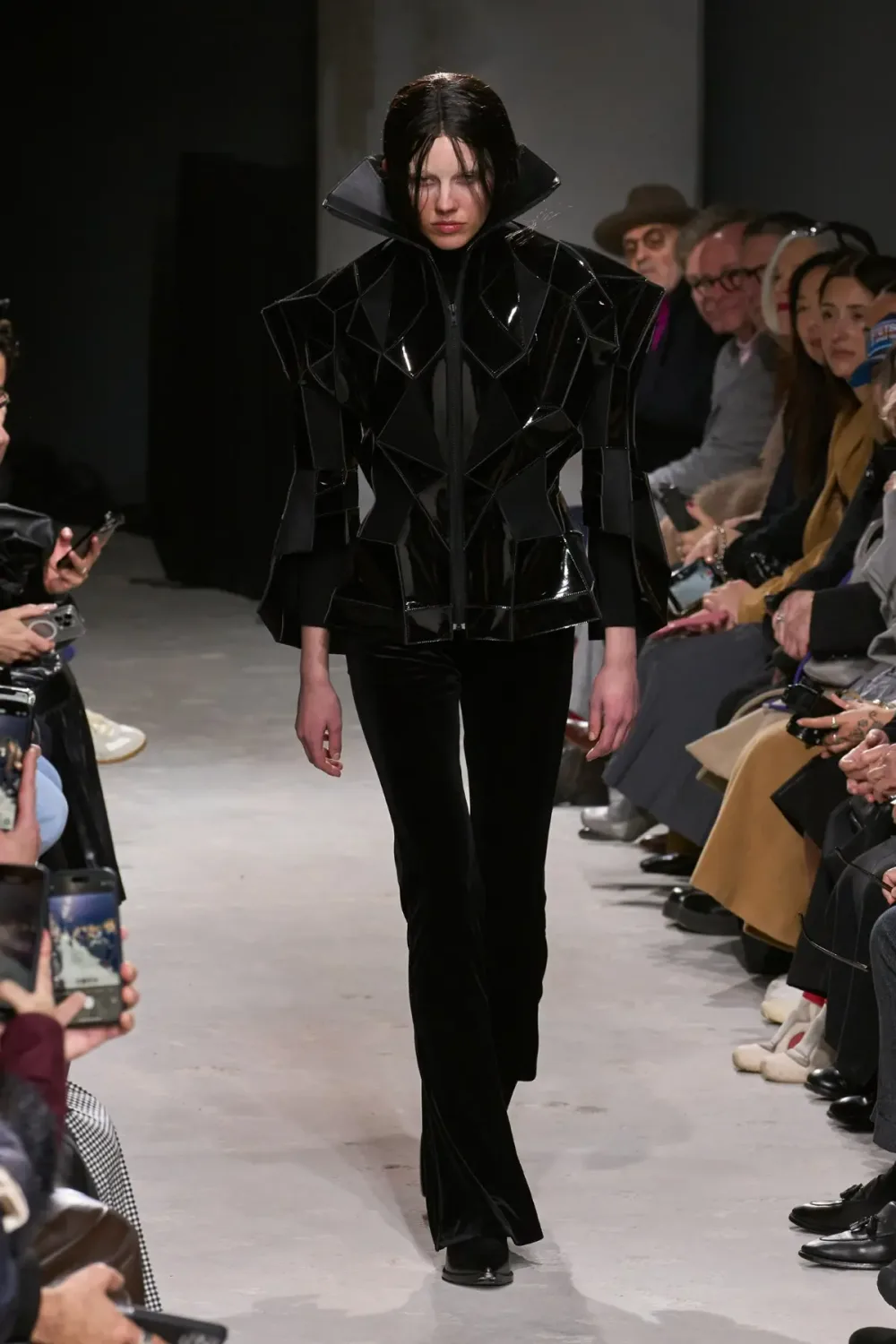 ジュンヤワタナベ 2025年秋冬 LOOK 31